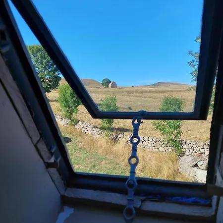 بيت للعطل Le Buron De Perrier